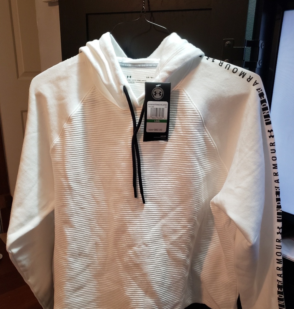 Under armour crop sweatshirt